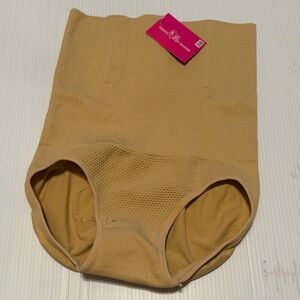 Seamless High-Waist Shapewear in Tan
